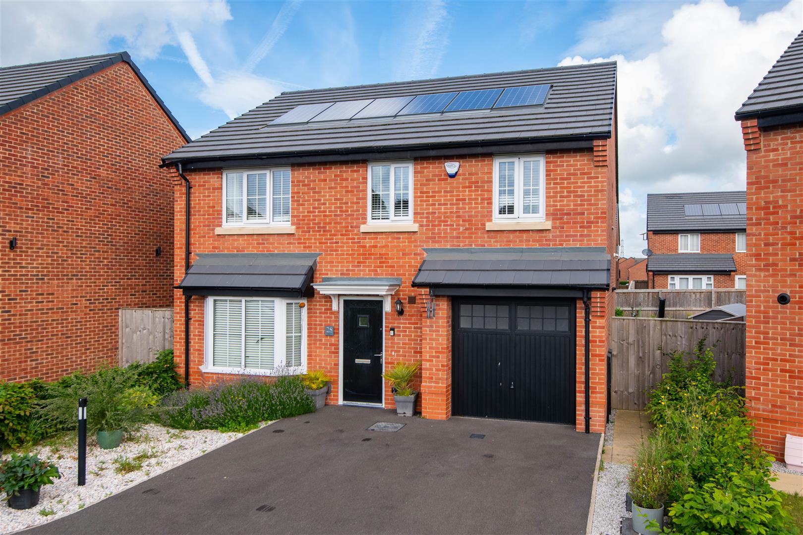 4 bed property in Burstock Drive, Preston